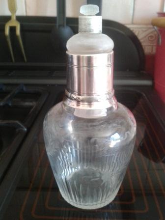 Carafe entière.