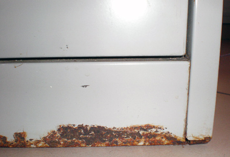 Rouille sur le meuble - meuble-rouille.jpg, 60.06 Rouille sur le meuble